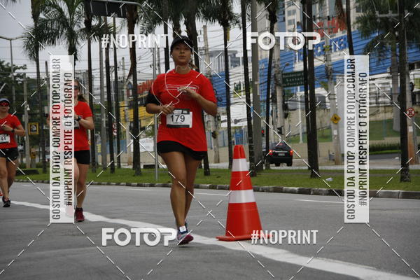 Buy your photos of the eventSantander Track & Field Run Series - Shopping Tambor on Fotop