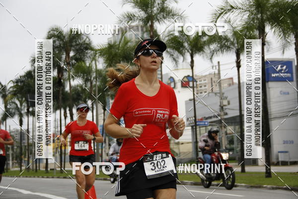 Buy your photos of the eventSantander Track & Field Run Series - Shopping Tambor on Fotop