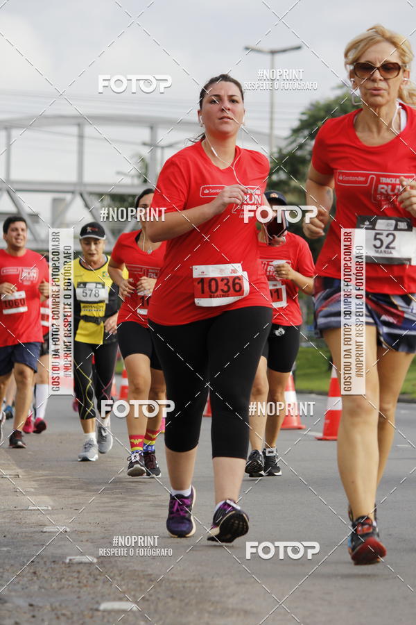 Buy your photos of the eventSantander Track & Field Run Series - Shopping Tambor on Fotop