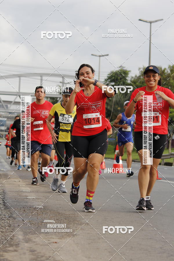 Buy your photos of the eventSantander Track & Field Run Series - Shopping Tambor on Fotop