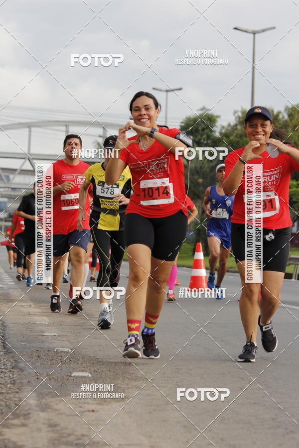 Buy your photos of the eventSantander Track & Field Run Series - Shopping Tambor on Fotop