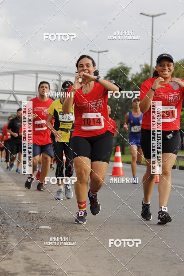 Buy your photos of the eventSantander Track & Field Run Series - Shopping Tambor on Fotop