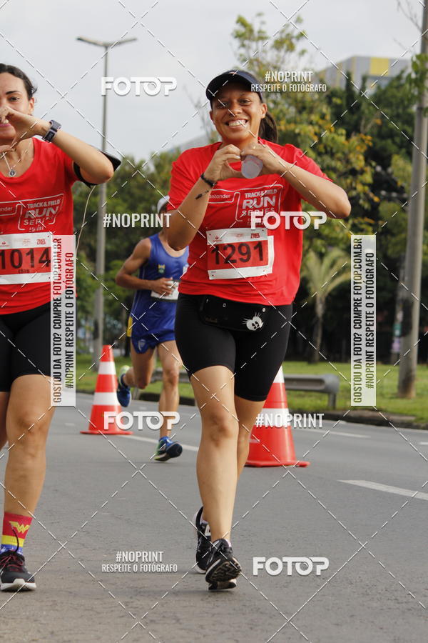 Buy your photos of the eventSantander Track & Field Run Series - Shopping Tambor on Fotop