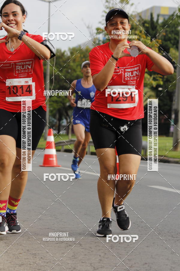 Buy your photos of the eventSantander Track & Field Run Series - Shopping Tambor on Fotop