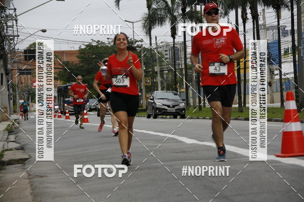 Buy your photos of the eventSantander Track & Field Run Series - Shopping Tambor on Fotop