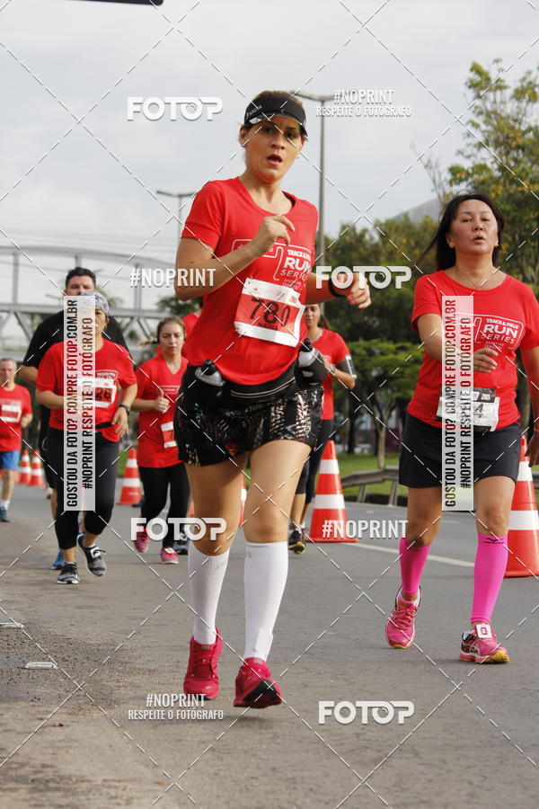 Buy your photos of the eventSantander Track & Field Run Series - Shopping Tambor on Fotop