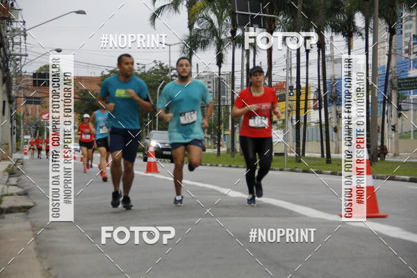 Buy your photos of the eventSantander Track & Field Run Series - Shopping Tambor on Fotop