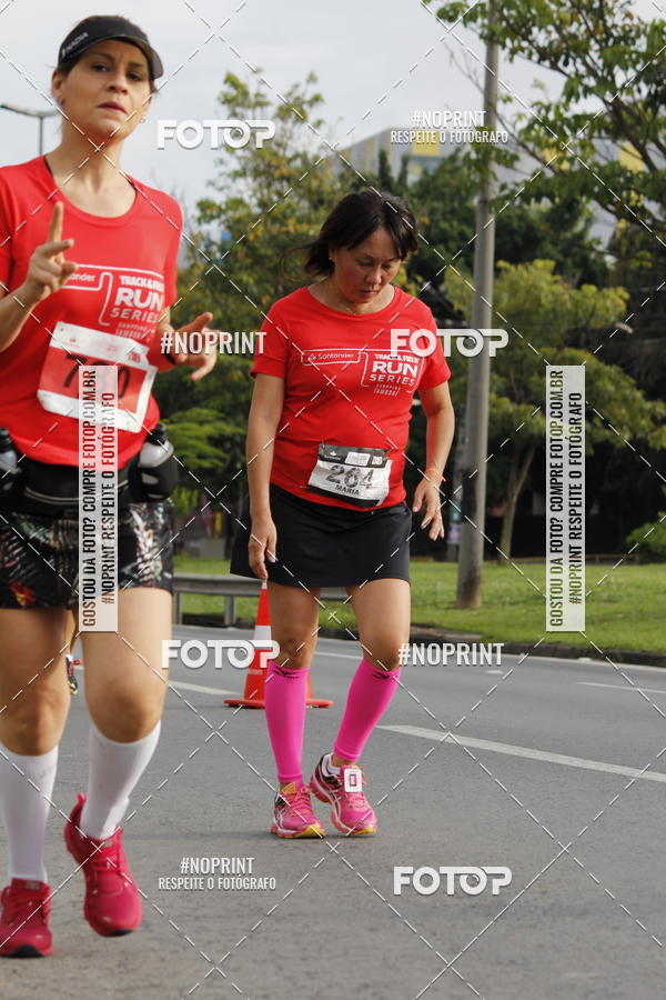 Buy your photos of the eventSantander Track & Field Run Series - Shopping Tambor on Fotop