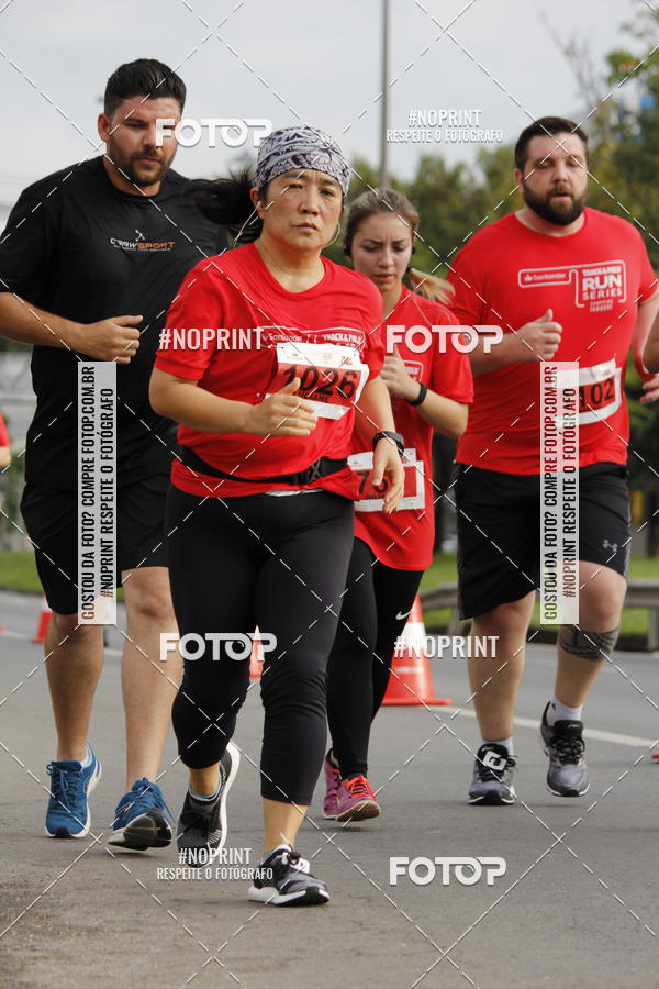 Buy your photos of the eventSantander Track & Field Run Series - Shopping Tambor on Fotop