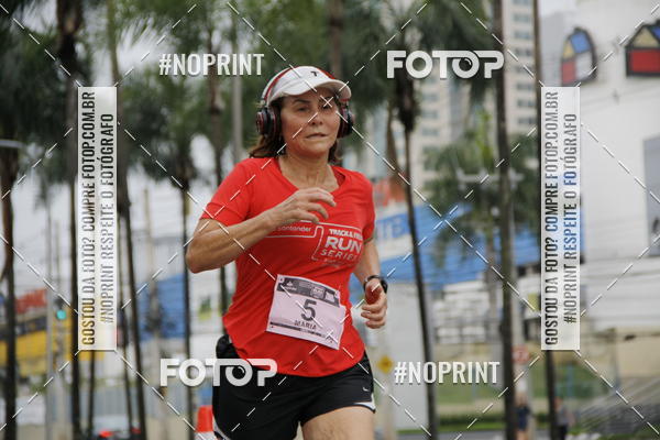 Buy your photos of the eventSantander Track & Field Run Series - Shopping Tambor on Fotop