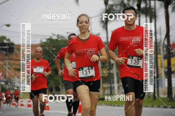 Buy your photos of the eventSantander Track & Field Run Series - Shopping Tambor on Fotop
