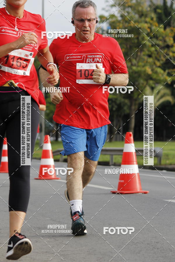 Buy your photos of the eventSantander Track & Field Run Series - Shopping Tambor on Fotop