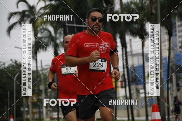 Buy your photos of the eventSantander Track & Field Run Series - Shopping Tambor on Fotop