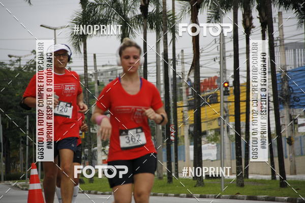 Buy your photos of the eventSantander Track & Field Run Series - Shopping Tambor on Fotop