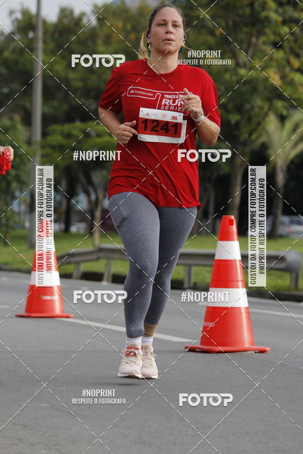 Buy your photos of the eventSantander Track & Field Run Series - Shopping Tambor on Fotop