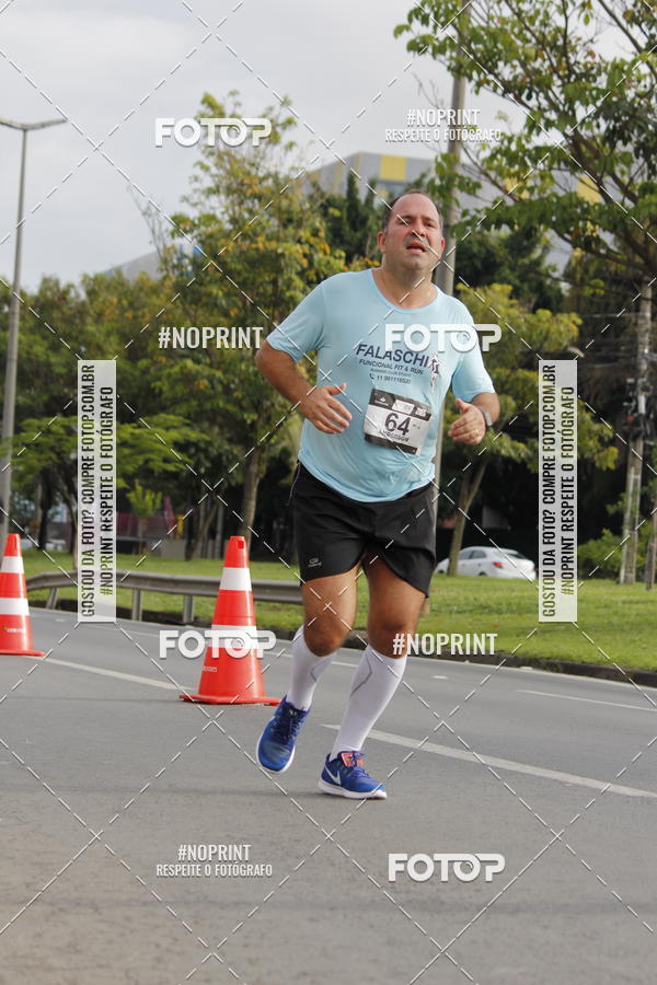 Buy your photos of the eventSantander Track & Field Run Series - Shopping Tambor on Fotop