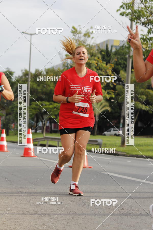 Buy your photos of the eventSantander Track & Field Run Series - Shopping Tambor on Fotop