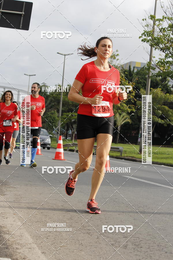 Buy your photos of the eventSantander Track & Field Run Series - Shopping Tambor on Fotop