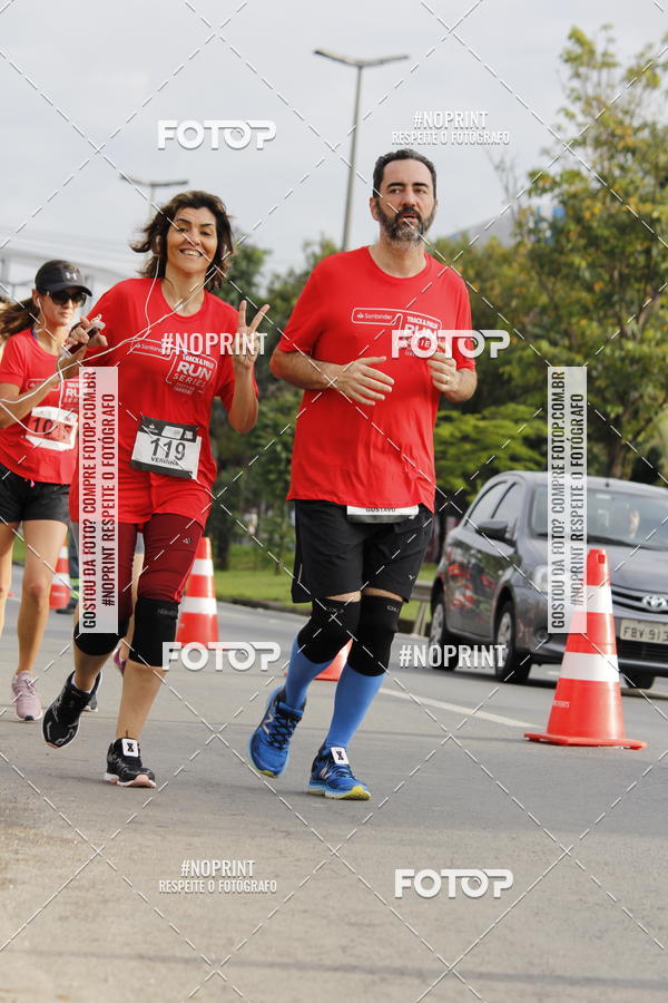 Buy your photos of the eventSantander Track & Field Run Series - Shopping Tambor on Fotop