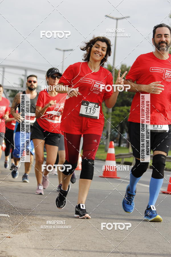 Buy your photos of the eventSantander Track & Field Run Series - Shopping Tambor on Fotop