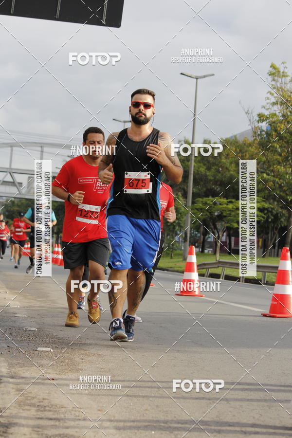 Buy your photos of the eventSantander Track & Field Run Series - Shopping Tambor on Fotop