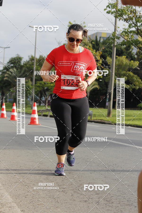 Buy your photos of the eventSantander Track & Field Run Series - Shopping Tambor on Fotop