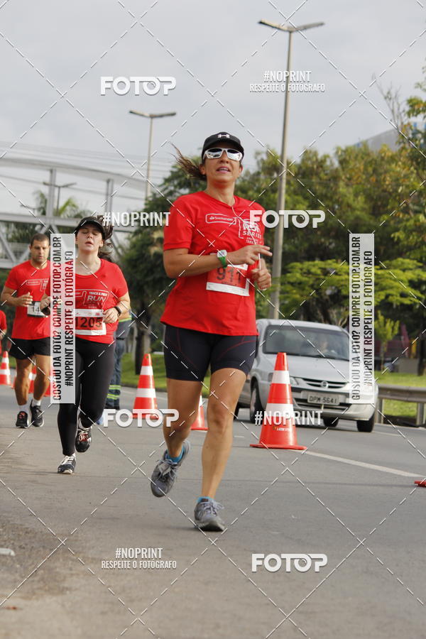 Buy your photos of the eventSantander Track & Field Run Series - Shopping Tambor on Fotop