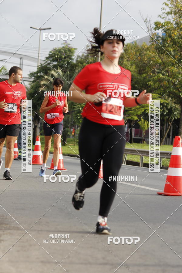 Buy your photos of the eventSantander Track & Field Run Series - Shopping Tambor on Fotop