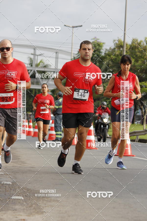Buy your photos of the eventSantander Track & Field Run Series - Shopping Tambor on Fotop