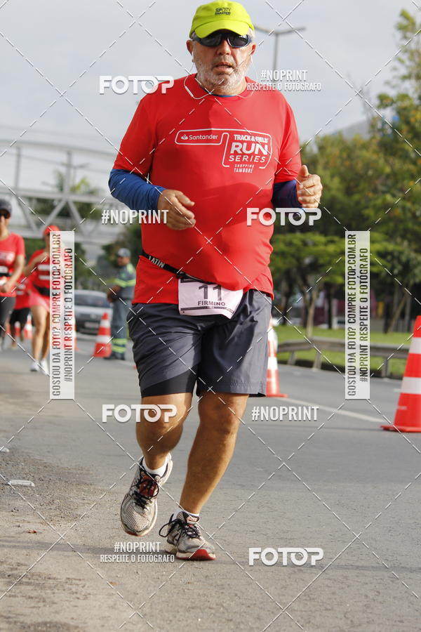 Buy your photos of the eventSantander Track & Field Run Series - Shopping Tambor on Fotop