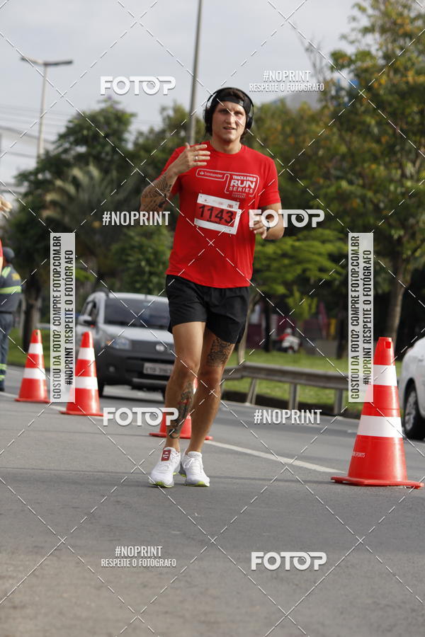 Buy your photos of the eventSantander Track & Field Run Series - Shopping Tambor on Fotop