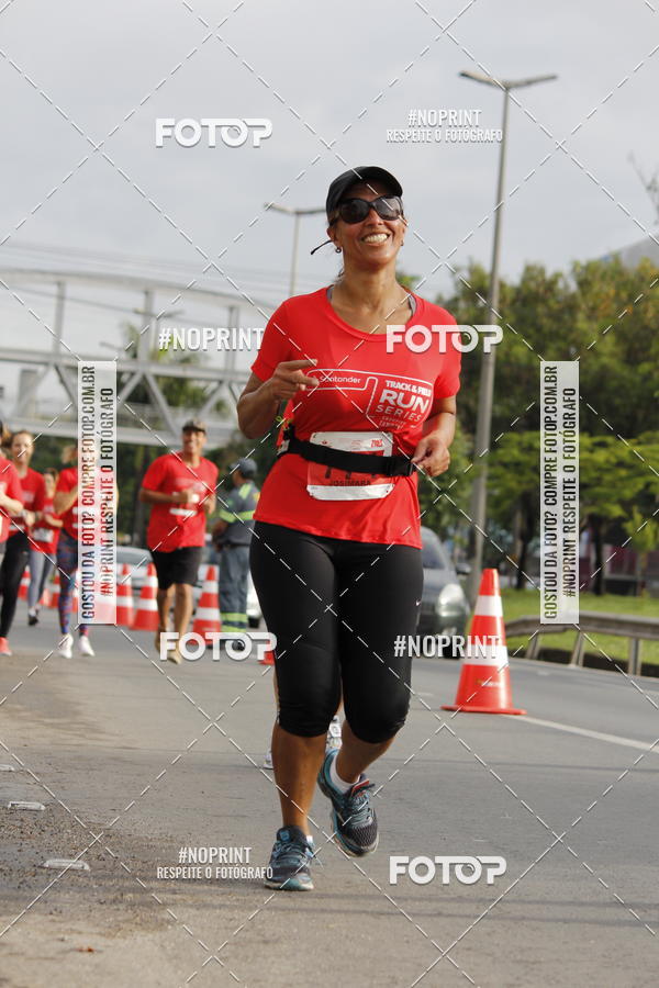 Buy your photos of the eventSantander Track & Field Run Series - Shopping Tambor on Fotop