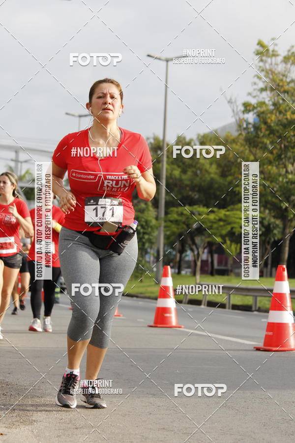 Buy your photos of the eventSantander Track & Field Run Series - Shopping Tambor on Fotop
