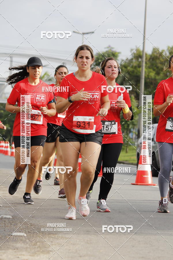 Buy your photos of the eventSantander Track & Field Run Series - Shopping Tambor on Fotop