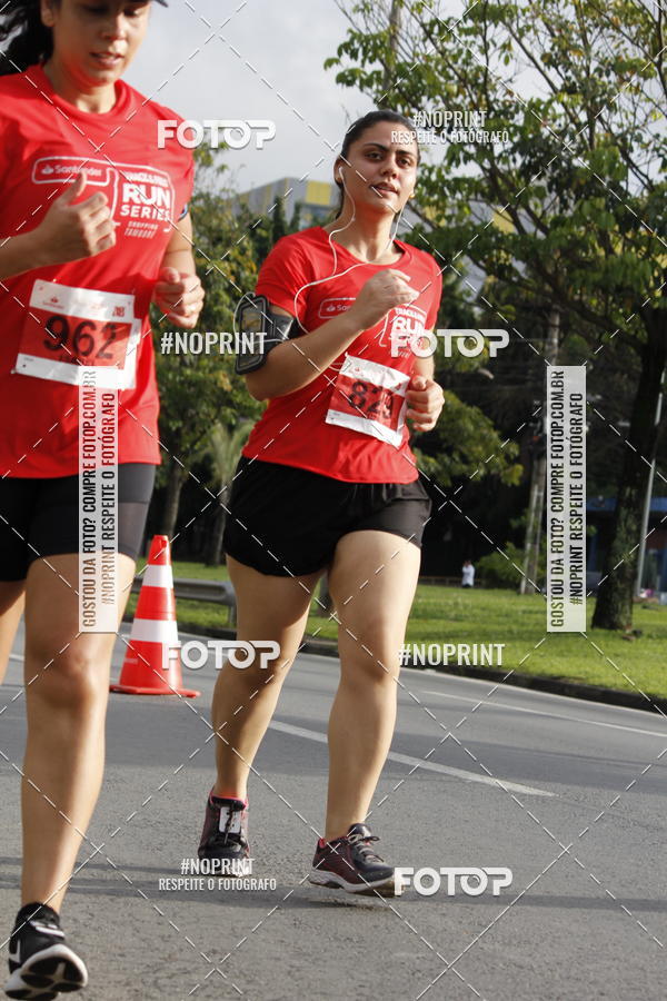 Buy your photos of the eventSantander Track & Field Run Series - Shopping Tambor on Fotop