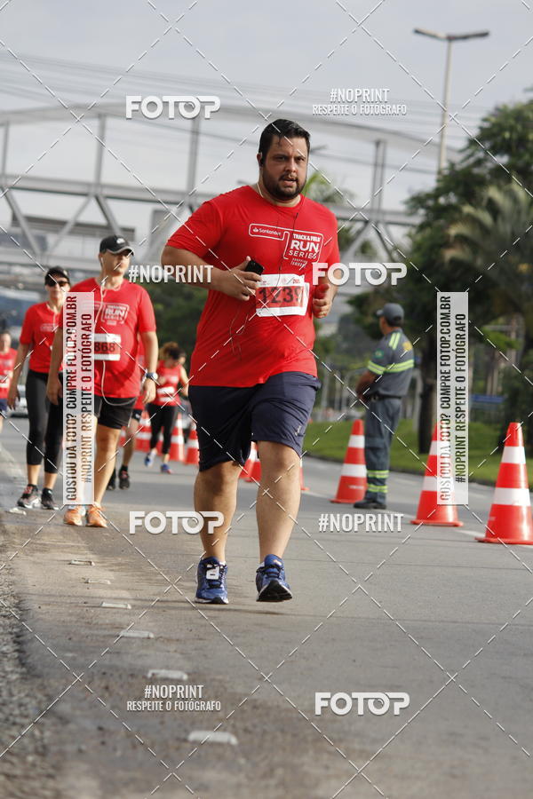 Buy your photos of the eventSantander Track & Field Run Series - Shopping Tambor on Fotop