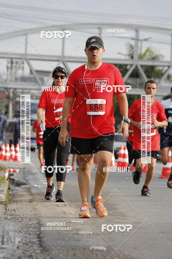 Buy your photos of the eventSantander Track & Field Run Series - Shopping Tambor on Fotop