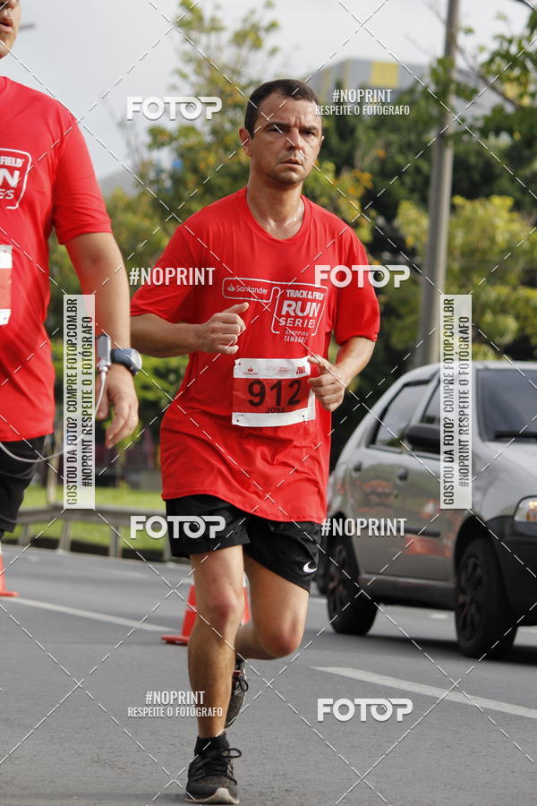 Buy your photos of the eventSantander Track & Field Run Series - Shopping Tambor on Fotop