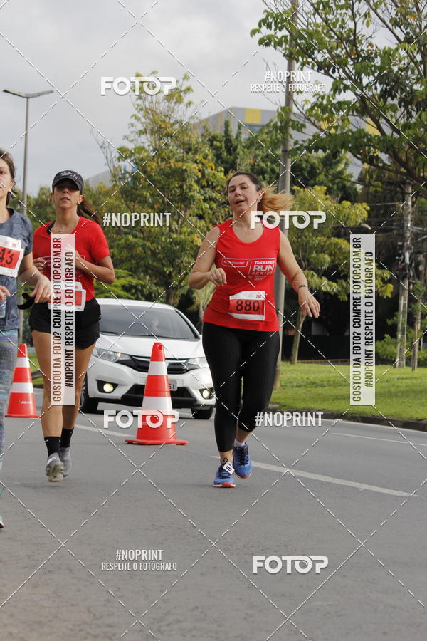 Buy your photos of the eventSantander Track & Field Run Series - Shopping Tambor on Fotop