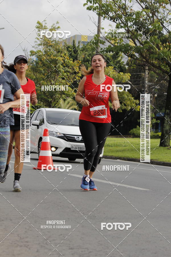 Buy your photos of the eventSantander Track & Field Run Series - Shopping Tambor on Fotop