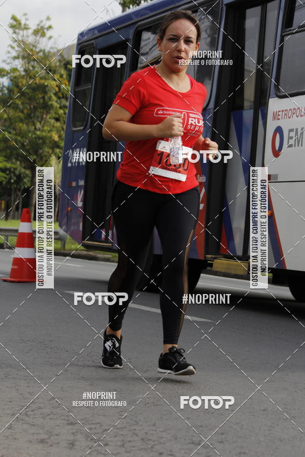 Buy your photos of the eventSantander Track & Field Run Series - Shopping Tambor on Fotop