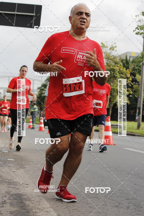 Buy your photos of the eventSantander Track & Field Run Series - Shopping Tambor on Fotop