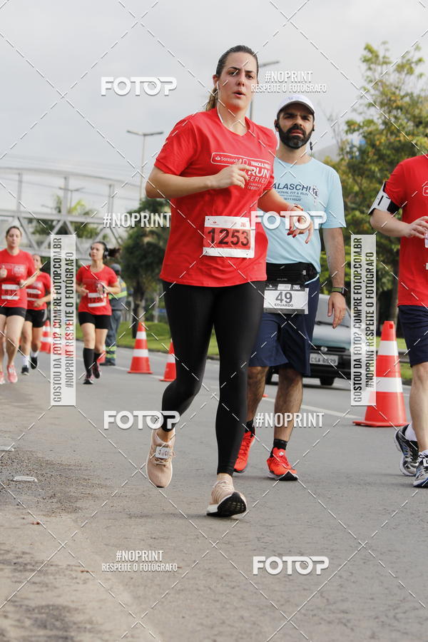 Buy your photos of the eventSantander Track & Field Run Series - Shopping Tambor on Fotop