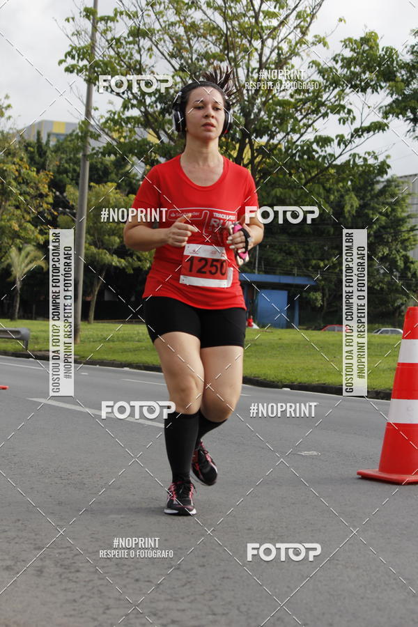 Buy your photos of the eventSantander Track & Field Run Series - Shopping Tambor on Fotop
