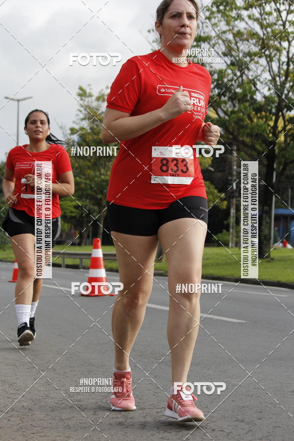 Buy your photos of the eventSantander Track & Field Run Series - Shopping Tambor on Fotop