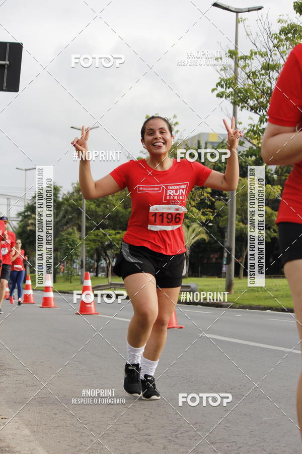 Buy your photos of the eventSantander Track & Field Run Series - Shopping Tambor on Fotop