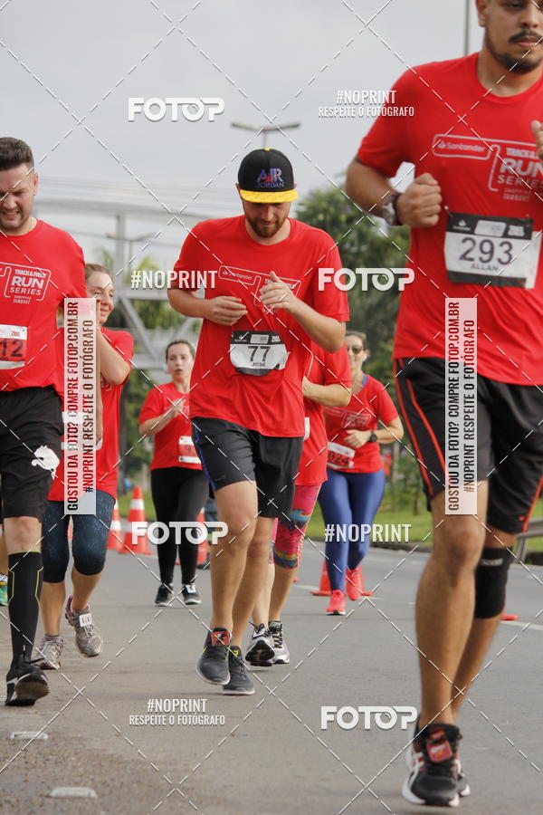 Buy your photos of the eventSantander Track & Field Run Series - Shopping Tambor on Fotop