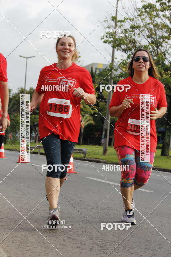 Buy your photos of the eventSantander Track & Field Run Series - Shopping Tambor on Fotop