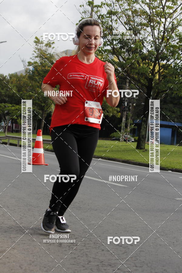 Buy your photos of the eventSantander Track & Field Run Series - Shopping Tambor on Fotop