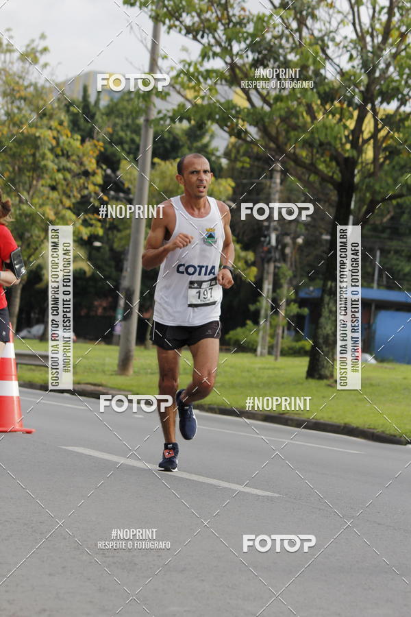 Buy your photos of the eventSantander Track & Field Run Series - Shopping Tambor on Fotop